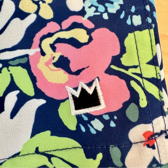 Crown & Ivy - Vibrant Floral Men's Athletic/ Swim Shorts - Size: Medium - Picture 6 of 8